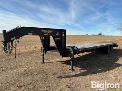 2015 H&H T/A Gooseneck Flatbed Trailer
