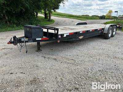 2006 H&H 26’ T/A Flatbed Trailer