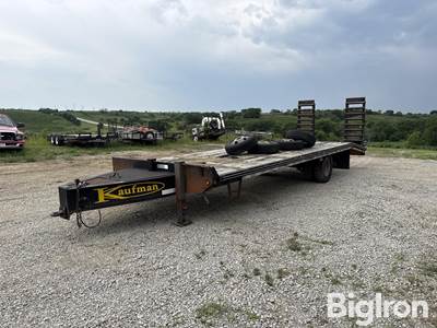 2012 Kaufman T/A Flatbed Trailer