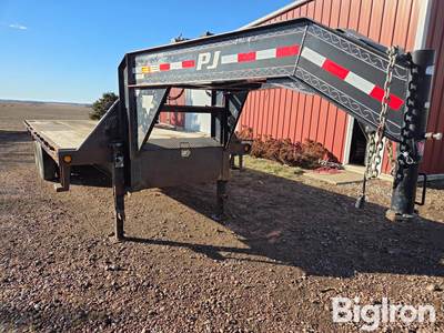 2009 Pj T/A Gooseneck Flatbed Tilt Trailer