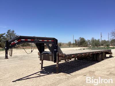 2015 PJ Gooseneck T/A Flatbed Trailer