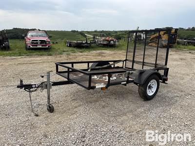 Tractor Supply S/A Trailer
