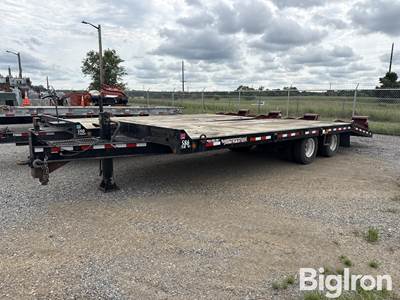 2013 Towmaster T-24LP Dual Axle Trailer