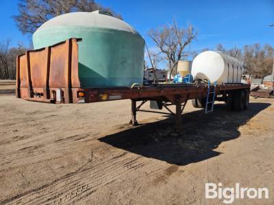 Trailmobile T/A Flatbed Trailer w/Nurse Tanks