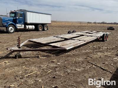 Donahue Style T/A Flatbed Trailer