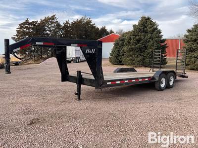 2013 H&H T/A Flatbed Trailer