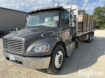 2016 Freightliner M2 T/A Flatbed Truck w/Removable Rack
