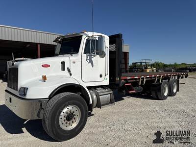 2001 Peterbilt 330 T/A Flatbed Truck