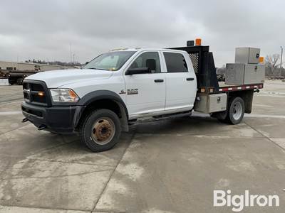 2016 Ram 5500 Heavy Duty 4x4 Crew Cab Dually Flatbed Truck