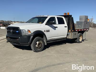 2016 Ram D5500 ST 4X4 Crew Cab Flatbed Truck