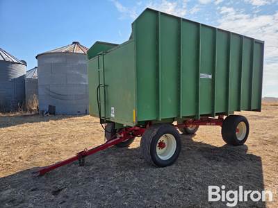 2016 Gnuse Forage Wagon