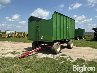 2013 Gnuse 9 x 16 Silage Wagon