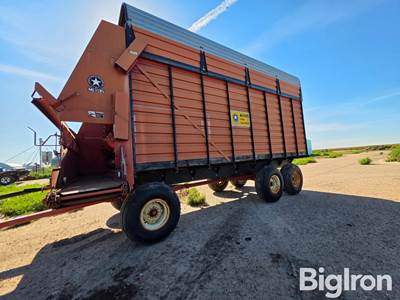 Meyer 500TSS Forage Wagon