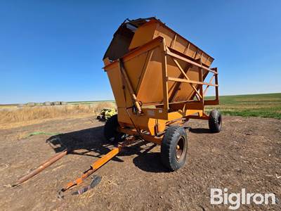 Richardson 1400 Dump Wagon