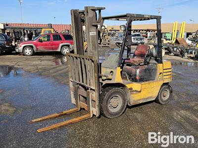 Caterpillar GP25 Forklift