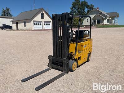 1990 Caterpiller T50D Forklift