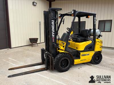 Hyundai 30L-7M Forklift