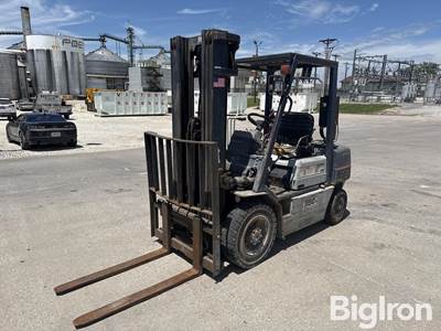 Komatsu FG25C-11 Forklift