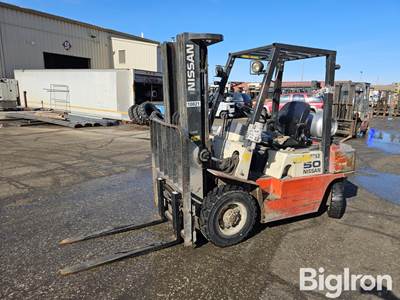 Nissan 50 Forklift