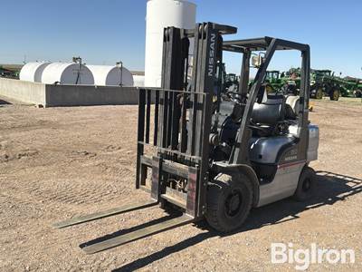 2009 Nissan 50 MP1F2A25LV Forklift