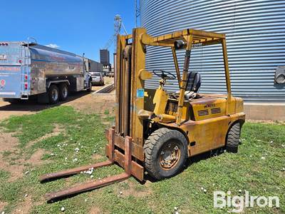 White MY70 Forklift