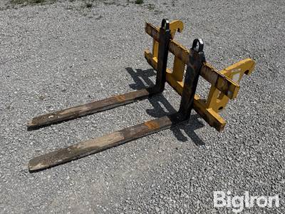 John Deere Wheel Loader Pallet Forks
