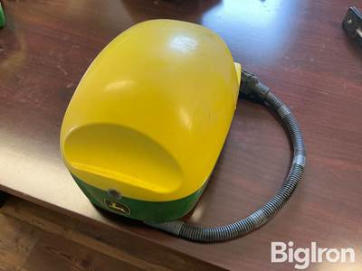 2019 John Deere 6000 Positioning Globe Receiver