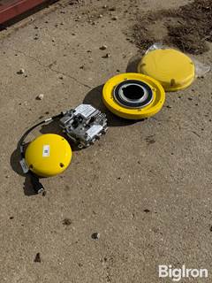 John Deere Integrated 6000 GPS Receiver SF3