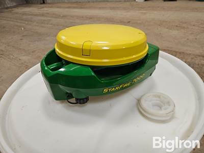 John Deere Starfire 7000 GPS Receiver