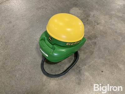 John Deere StarFire 3000 GPS Receiver