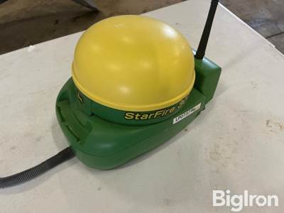John Deere StarFire 3000 Receiver & RTK Radio