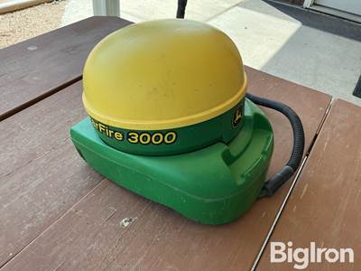 john deere Starfire 3000 GPS receiver globe