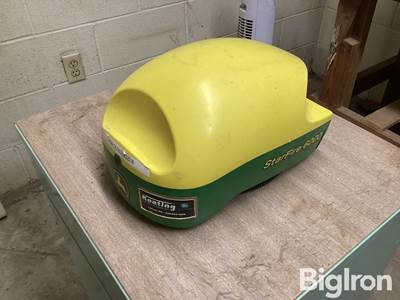 John Deere StarFire 6000 Globe Receiver