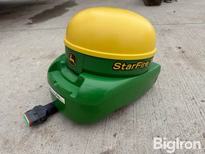 John Deere StareFire 3000 GPS Receiver