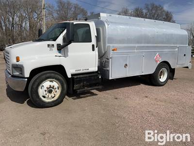 2006 Chevrolet C8500 S/A Fuel Truck