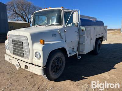 1979 Ford LN750 S/A Fuel Truck
