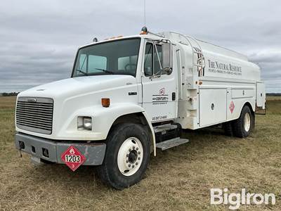 1999 Freightliner FL70 S/A Fuel Truck