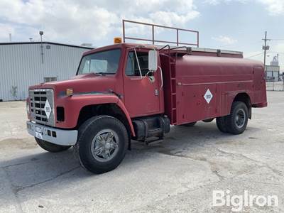 1982 International S-Series 1954 2,000-Gal Fuel Tanker Truck