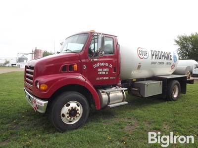 1999 Sterling L7501 S/A Propane Delivery Truck