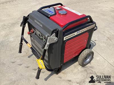Honda EU7000is Inverter Generator