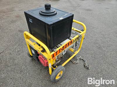 McCulloch FG5700MK Portable Gas Generator