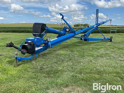 2018 Brandt 1080-Hp Auger w/Swing Out Hopper