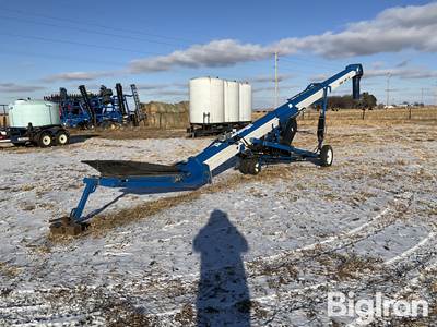 2018 Brandt Field Loader 1545 Conveyor
