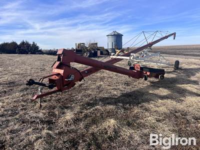 Farm King 1071 Auger