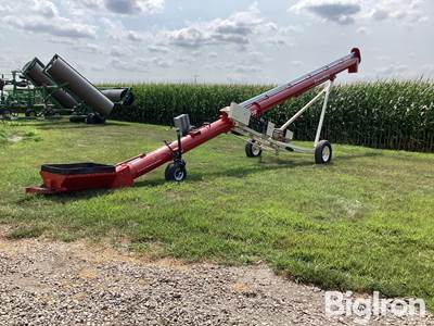 2019 Farm King 1336 Auger