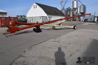 Farm King 1385 Swing Away Auger