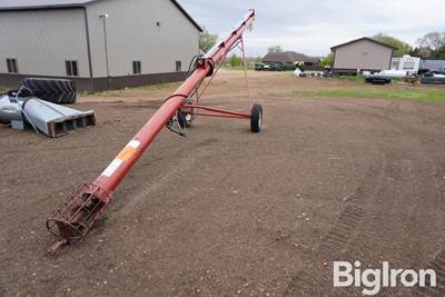 Feterl 8"X31' Hydraulic Drive Auger