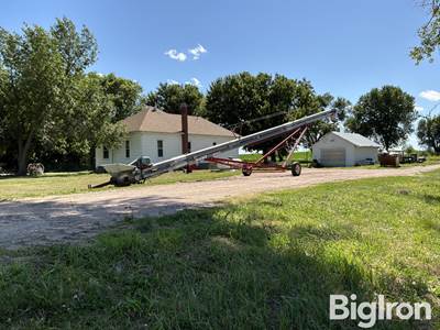 Hutchinson 8-62 Grain Pump Electric Auger