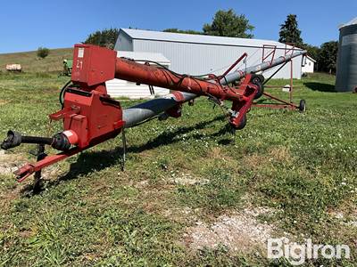 Peck 1004-76 Auger w/Hydraulic Drive Swing Out Hopper
