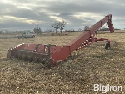 1999 Sudenga Scoop Ground Pile Grain Conveyor